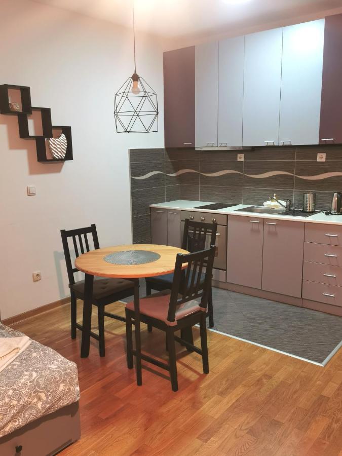 Charlie Aviv Park Apartment Белград Екстериор снимка